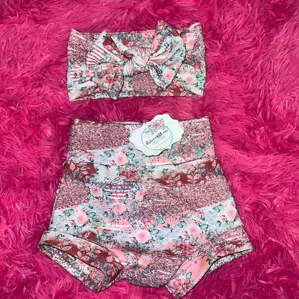 Bummies and matching bow size 18/24 tags still attached never worn.